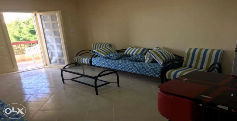 استديو للايجار اول صف بحيرة رملية