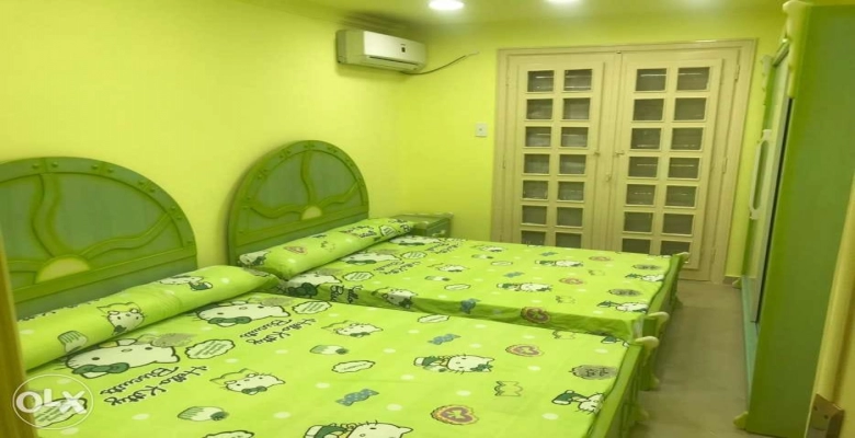 استديو للايجار اول صف بحيرة رملية