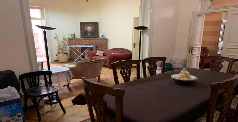 فيلا للايجار في الزمالك دور أول وثاني بجراج