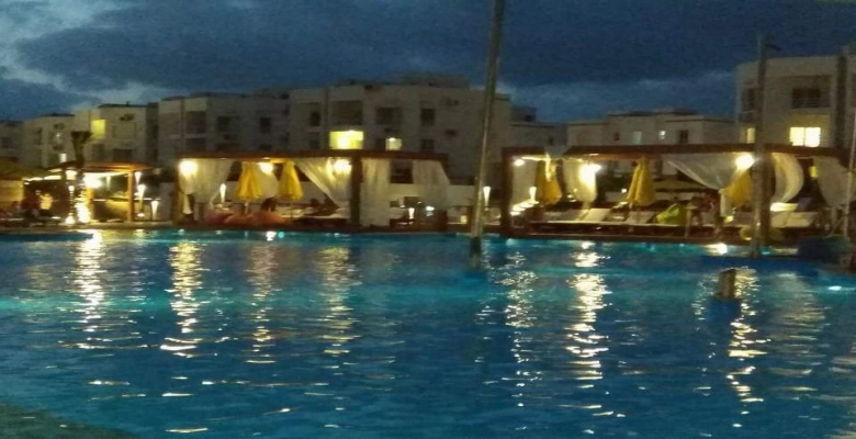 شاليه للايجار في قرية امواج الساحل الشمالي    Chalet for rent in Amwaj Village, North Coast