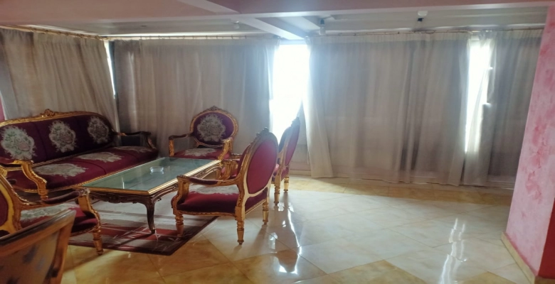 شقة مفروشة  للايجار فى الزمالك شارع ابو الفدا 120 متر | Furnished apartment for rent in Zamalek, Abu Feda Street,
