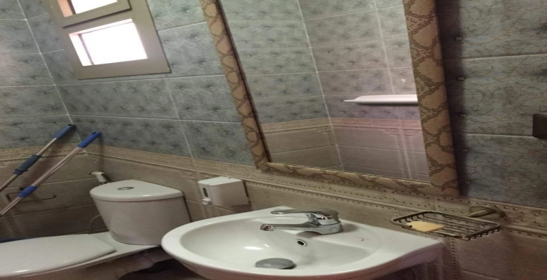 شقة مفروشة بموقع متميز قريب من الخدمات بالقرب من منطقة المهندسين