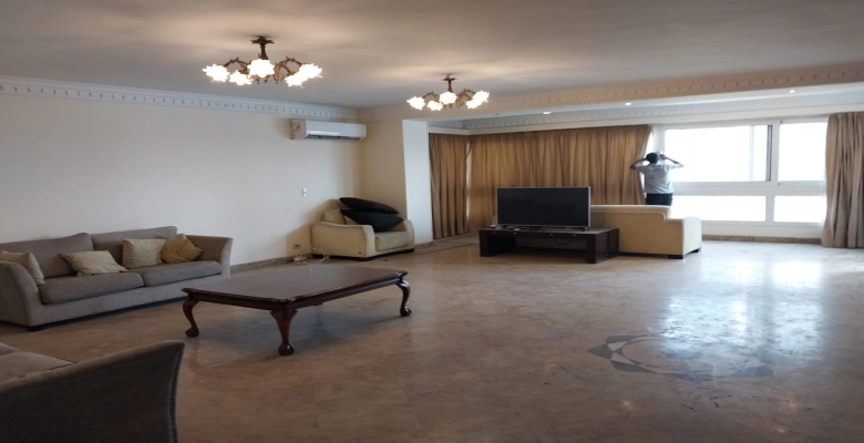 شقة للبيع او الايجار بالزمالك - شارع المعهد السويسري / Apartment for sale or rent in Zamalek - Swiss Institute Street.