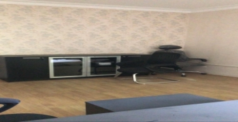 شقة للايجار في الدقي (شارع نادى الصيد)  /  Apartment for rent in El Dokki (El Gezira Sporting Club Street)