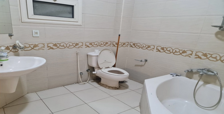 مكتب للايجار في الدقي / An office for rent in El Dokki