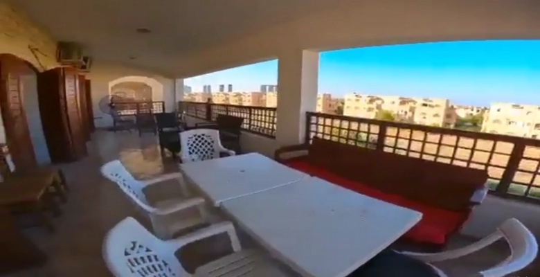 شاليه للايجار دور ثاني علوي بمارينا الساحل الشمالي منطقه ٣١ / A second floor chalet is available for rent in Marina - North coast, in Zone 31