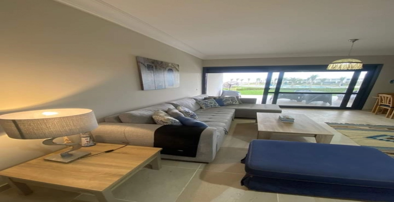 شاليه للايجار في لافيستا راس الحكمة - / A chalet for rent in La Vista ras Al Hikma -