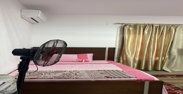 شاليه للايجار في أمواج - الساحل الشمالي / A chalet is available for rent in Amwaj - North Coast