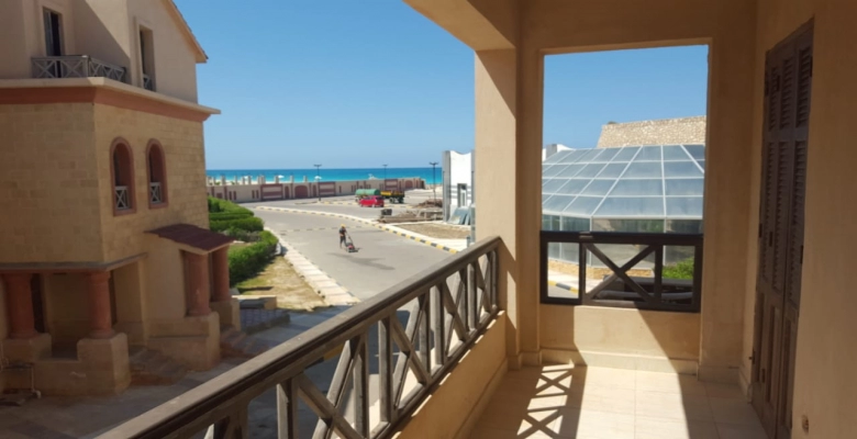 شاليه للايجار في لازوردي باي - الساحل الشمالي / A chalet is available for rent in Lazurde Bay - North Coast