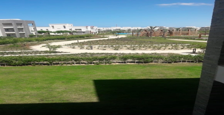 شاليه للايجار فى قرية امواج - الساحل الشمالي / Chalet for rent in Amwaj Village - North Coast