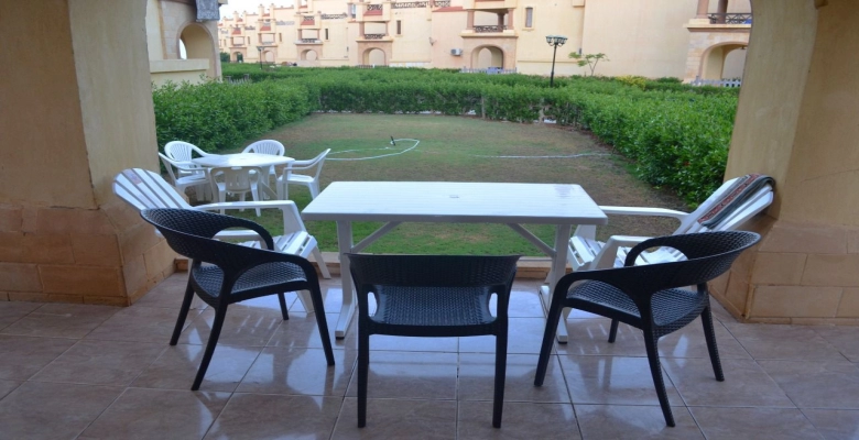 شاليه للايجار فى لازوردى باى  Chalet for rent in L'azurde Bay