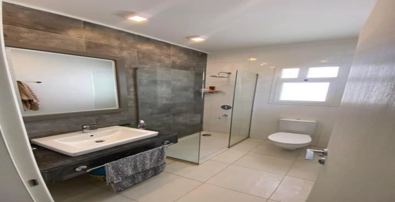 شاليه للايجار ف فوكا باي - موقع مميز | الجمهورية للعقارات