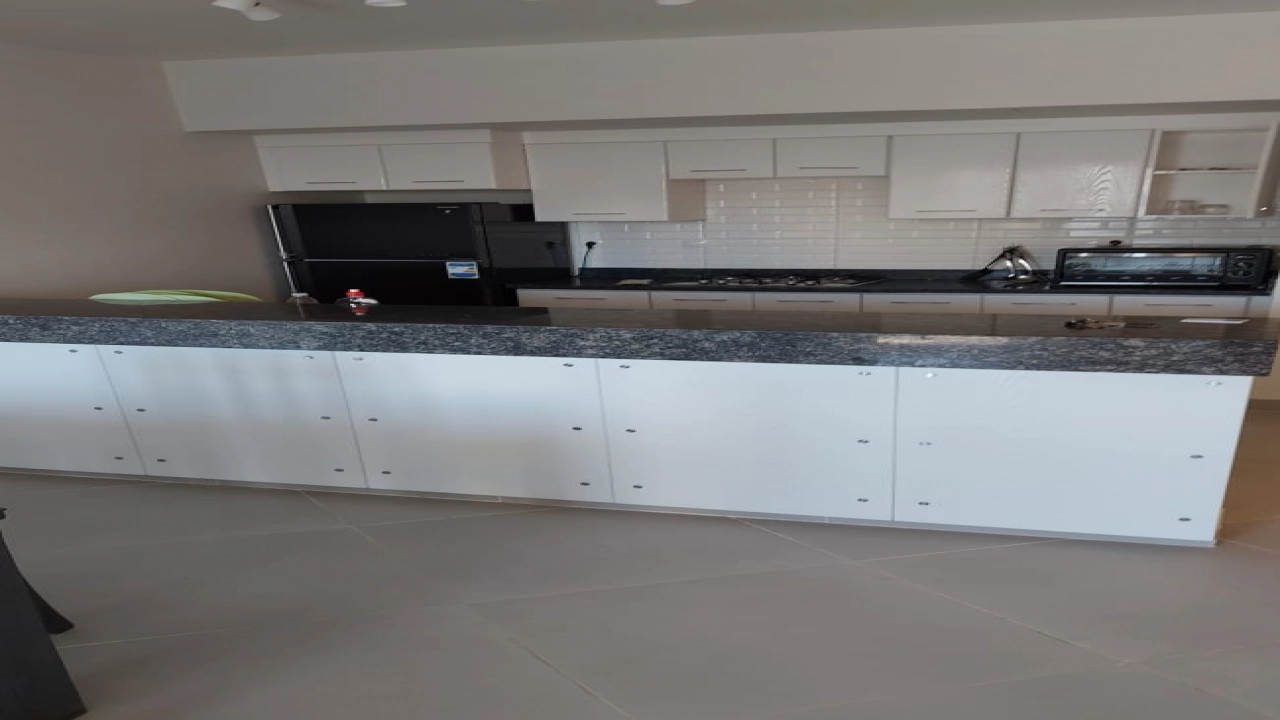 شالية للايجار 3 غرفة - فى الساحال الشمالى - بمراسي ( بلانكا )