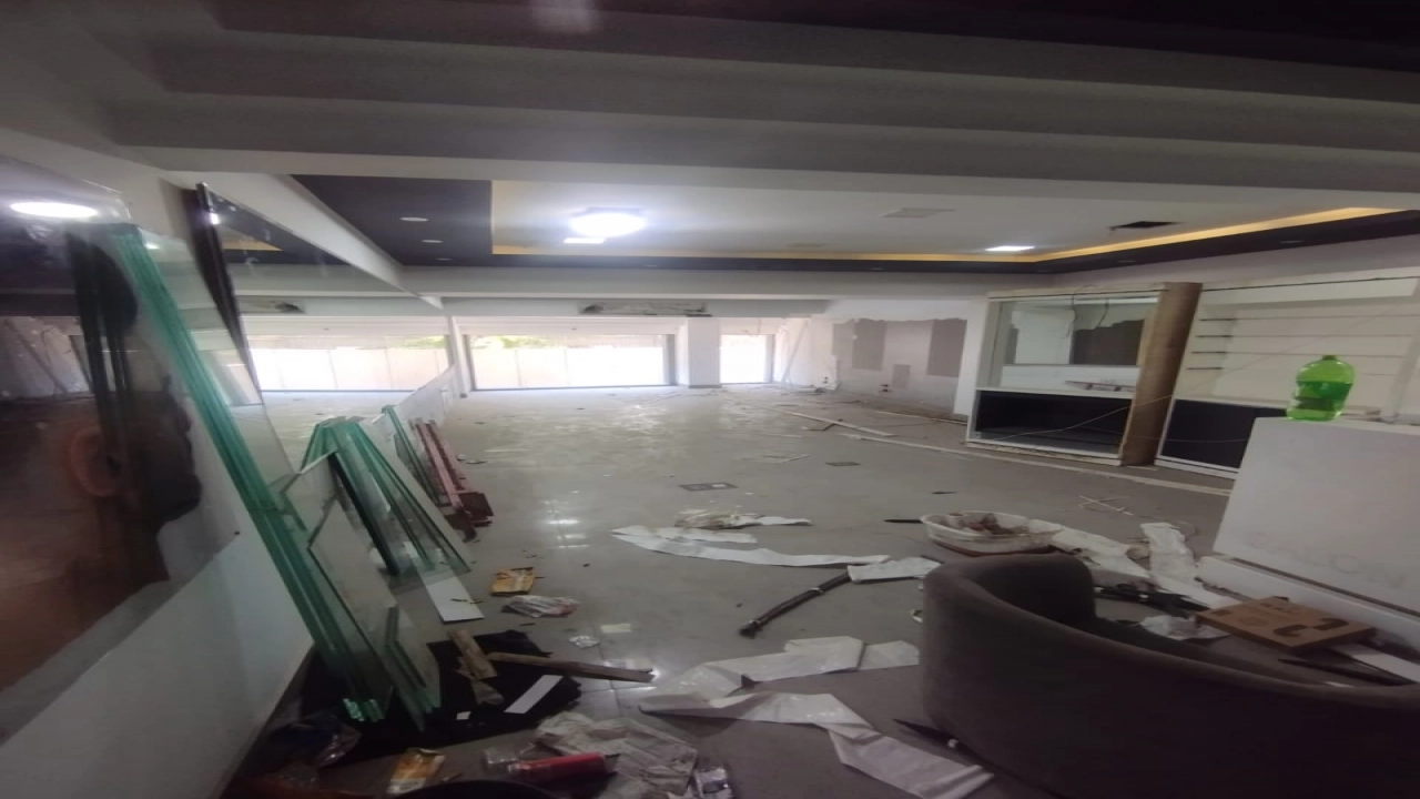 مقر اداري للايجار 200 م بشارع محمد انيس