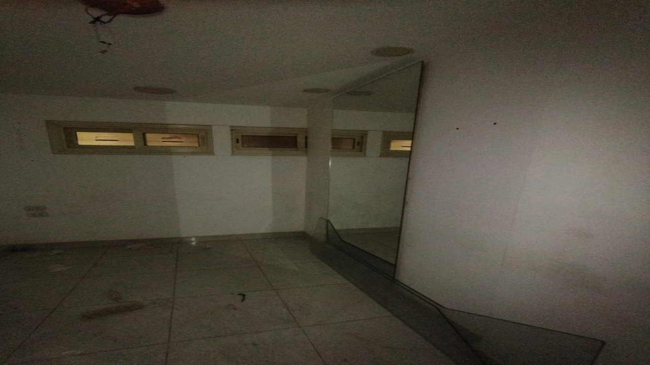 مقر اداري للايجار 200 م بشارع محمد انيس