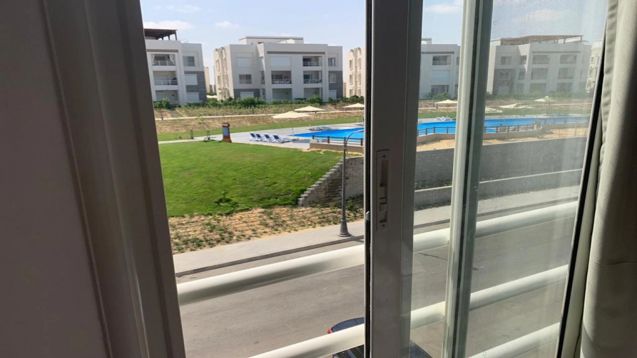 شاليه للإيجار في قرية امواج سيدي عبد الرحمن