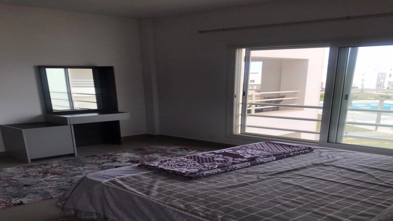 بنتهاوس للايجار في امواج 3غرف