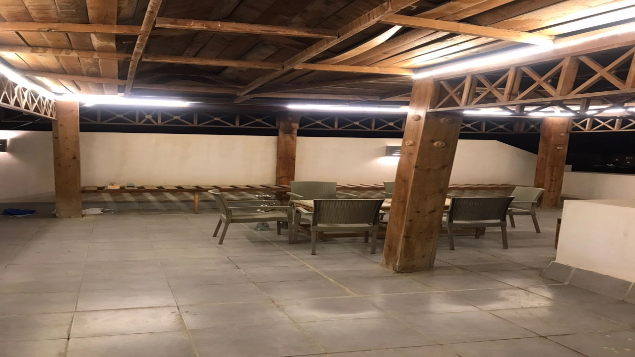 بنتهاوس للايجار في امواج 3غرف