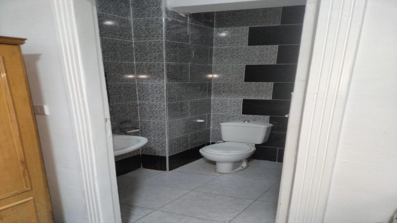 شالية ايجار بمارينا2 - ثاني صف بحيره - الساحل الشمالي