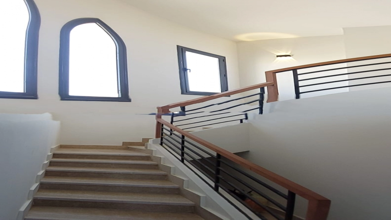 بنتهاوس للايجار - في جايا ( رأس الحكمة ) - الساحل الشمالي