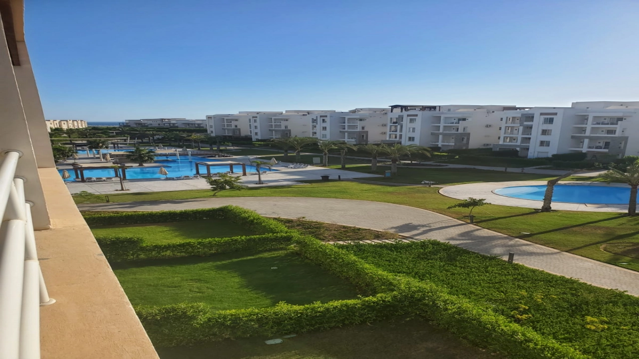 شالية للايجار 2 غرفه _قرية امواج_ الساحل الشمالي