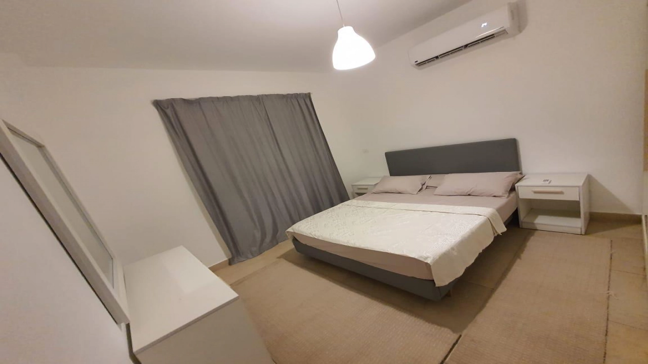 شالية غرفتين للايجار بقرية أمواج الساحل الشمالي