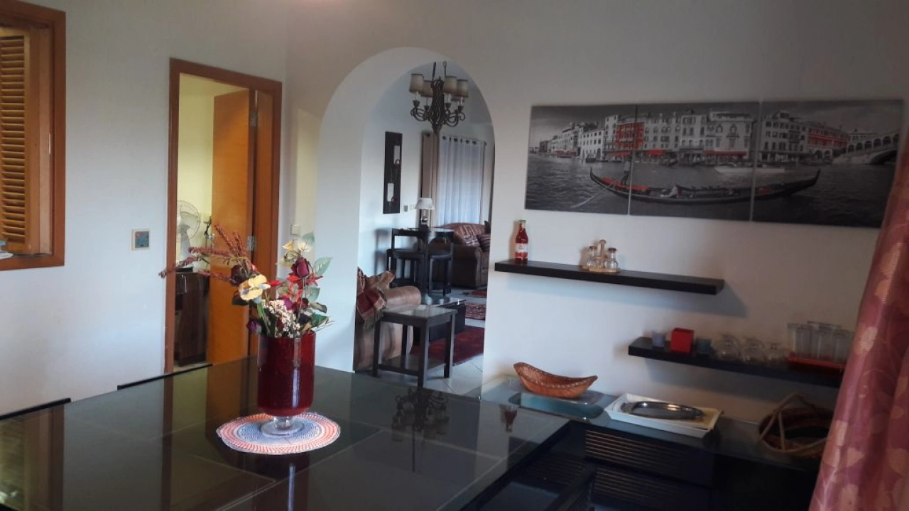 فيلا للايجار - في الساحل الشمالي - بمراسي ( فيرونا ) 5 غرف