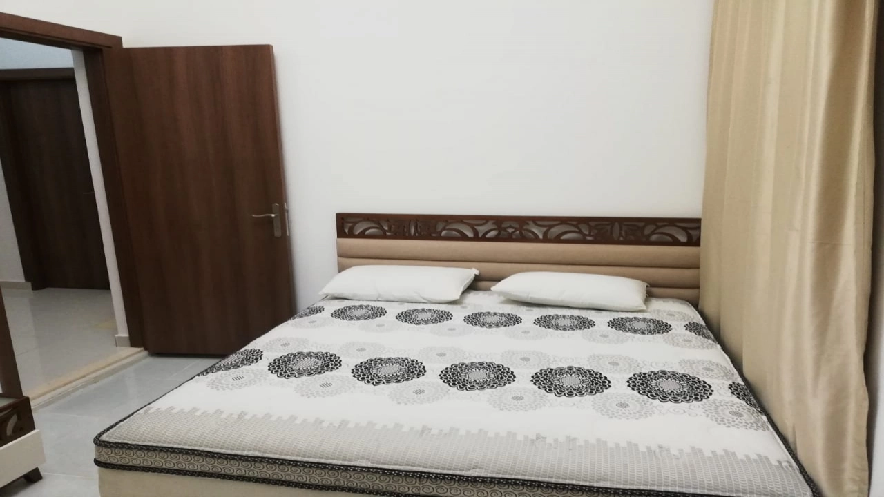 سينيور شالية 4 غرف للايجار - بالسالحل الشمالي - في هاسندا وايت