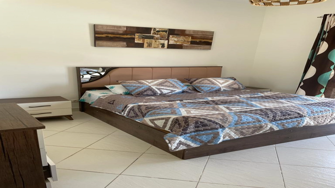 شالية 3غرفة للأيجار بالساحل الشمالي بقرية مراسي (فيردي)