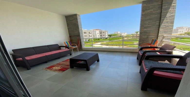 شالية للإيجار في قرية امواج الساحل الشمالي  Chalet for rent in Amwaj North Coast Village