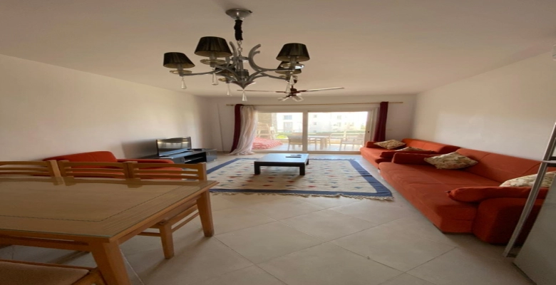 شالية للايجار في امواج بالساحل الشمالي    Chalet for rent in Amwaj, North Coast