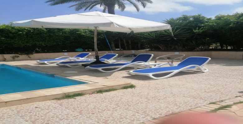 فيلا للايجار بمارينا 4 في الساحل الشمالي