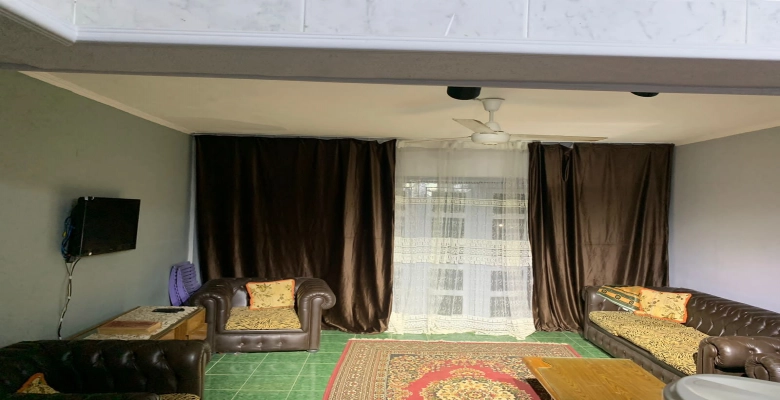 شقه دوبليكس 3 مستويات في عماره 300م من البحر