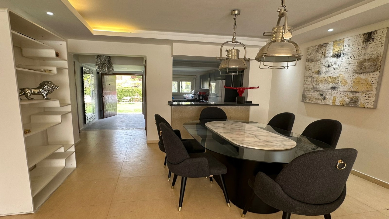 فيلا  للإيجار بالساحل الشمالي, مارينا  مارينا5 منطقه23 جزيرة1