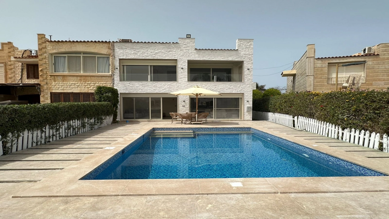 فيلا  للإيجار بالساحل الشمالي, مارينا  مارينا5 منطقه23 جزيرة1