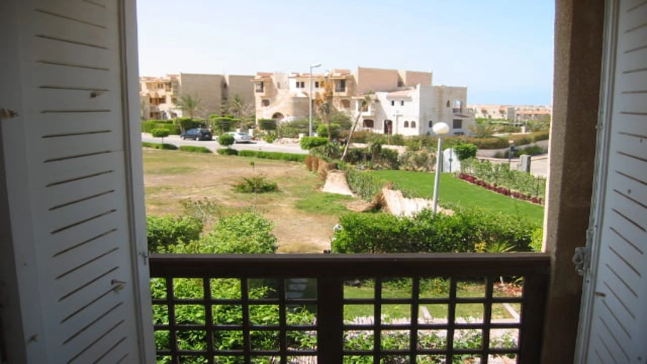 شاليه للايجار بالساحل الشمالى مارينا 4 - Chalet for rent in North Coast Marina 4