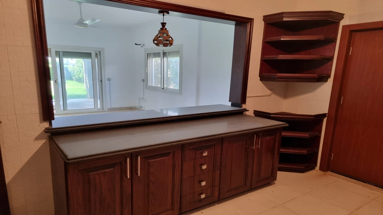 فيلا توين هاوس للبيع - في امواج - الساحل الشمالي