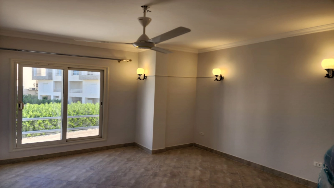 فيلا توين هاوس للبيع - في امواج - الساحل الشمالي