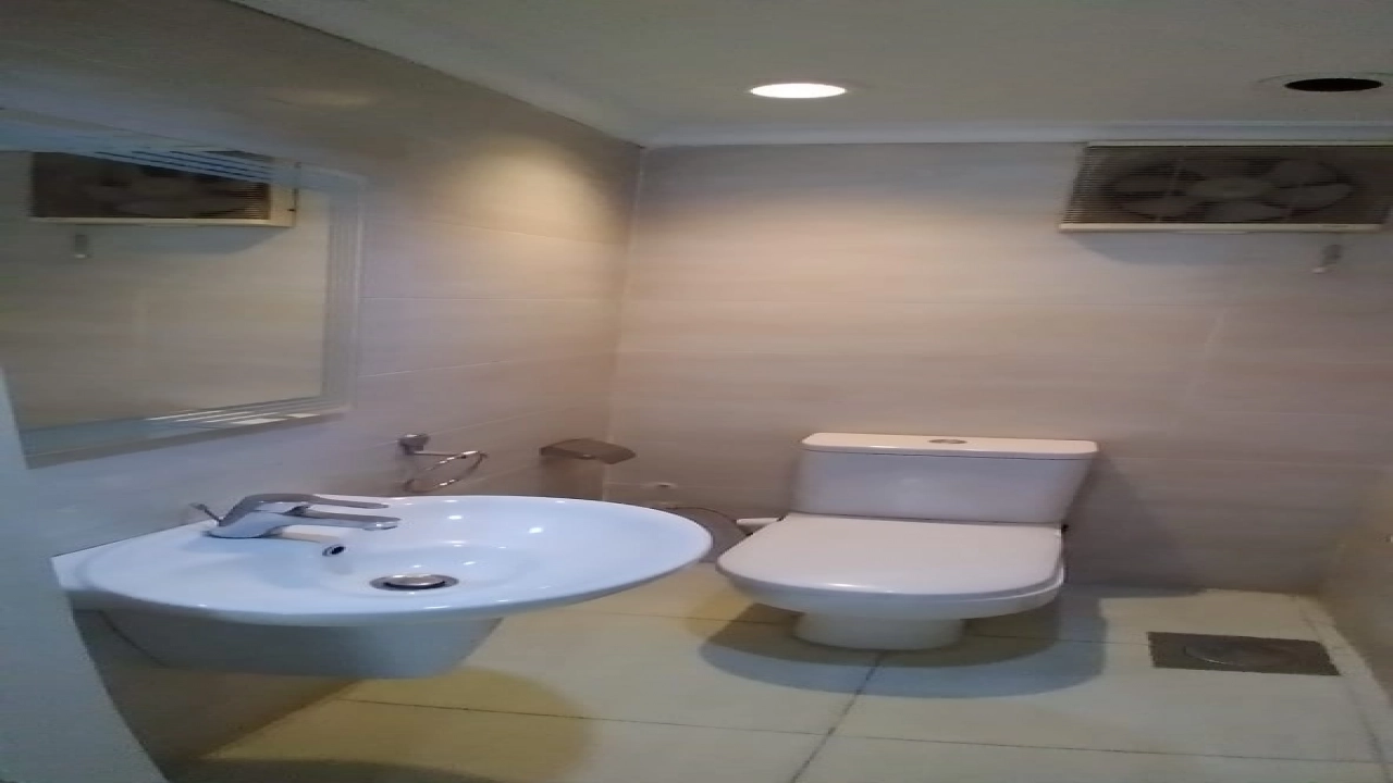 شقه للايجار في الزمالك بالقرب من  سفاره ليبيا