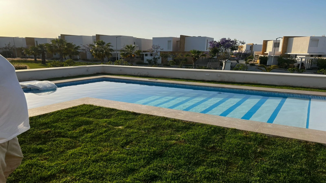 فيلا مستقلة في قرية سيشال الساحل الشمالي