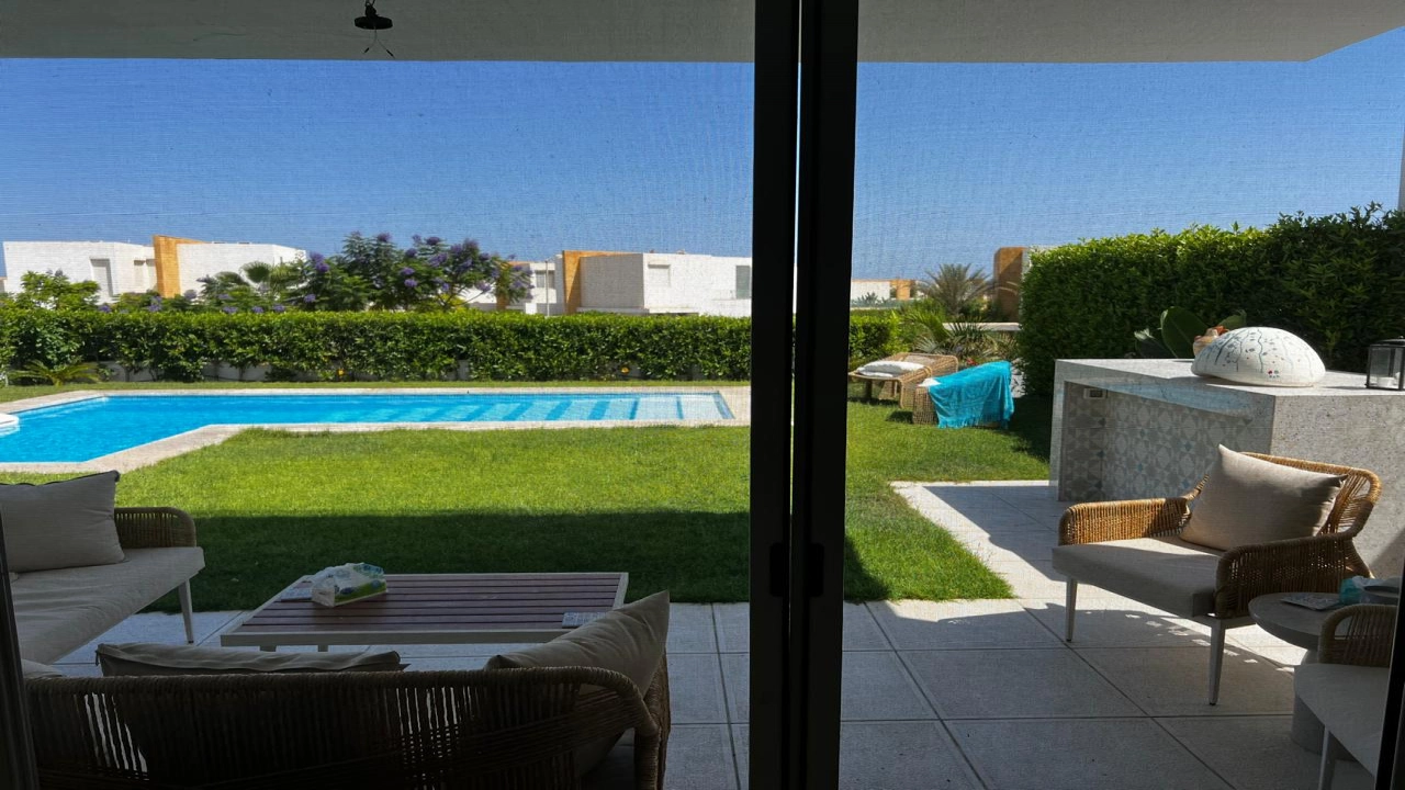 فيلا مستقلة في قرية سيشال الساحل الشمالي