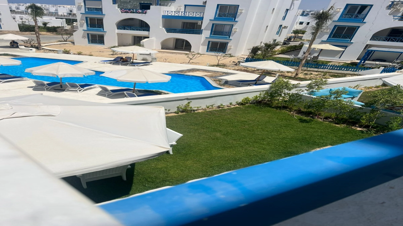 شاليه للإيجار في الساحل الشمالي قرية ماونتن فيو راس الحكمة