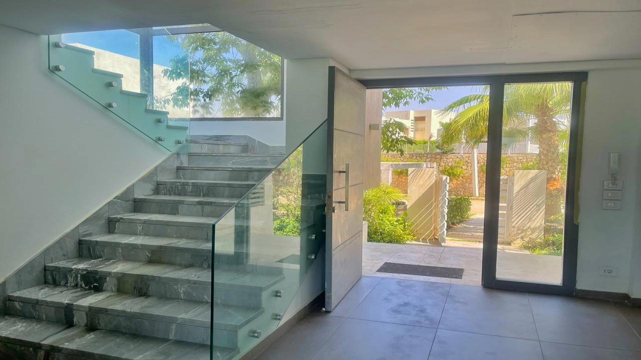 ايجار فى هايسندا باى  فيلا ارضى