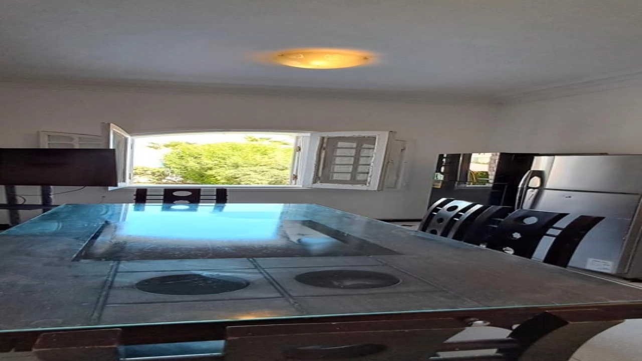 (شاليه  للايجار) بالمنطقه السادسه ياقوته بوابه 1 مارينا