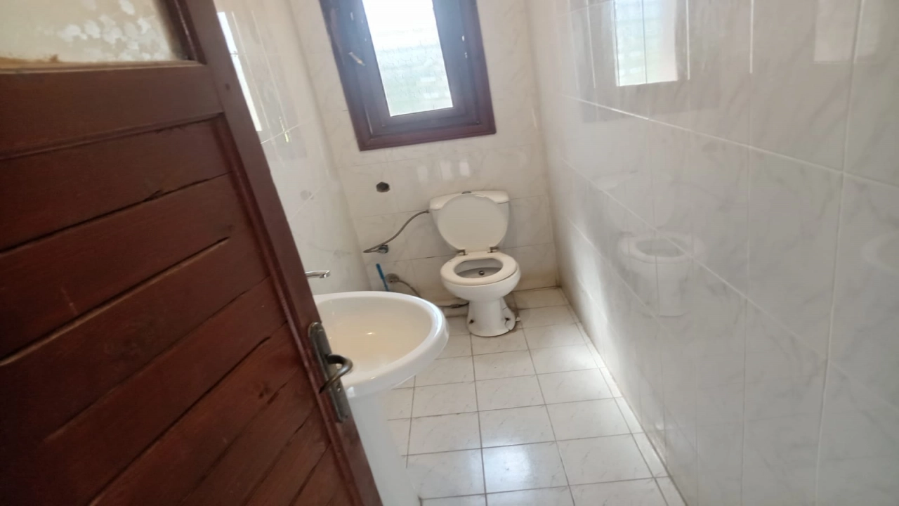 شاليه فى قريه مارينا الايجار البوابه الرابعه