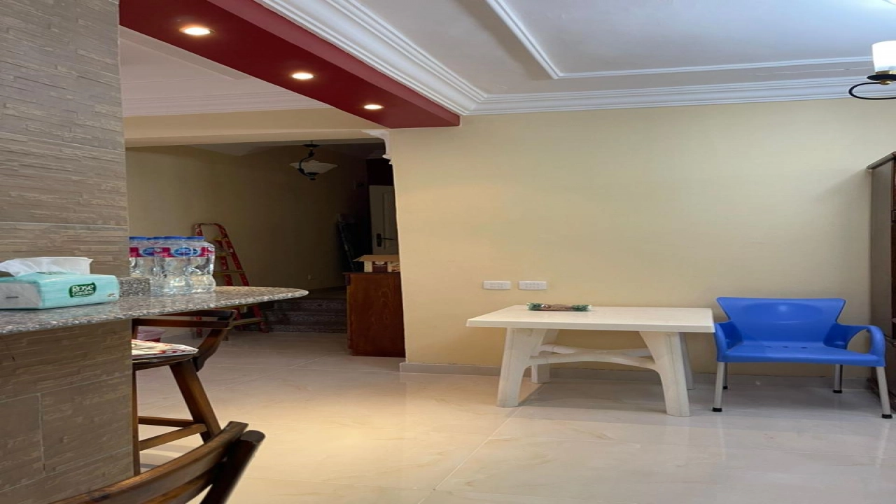 شاليه فى مارينا الايجار فى بوابه الرابعه