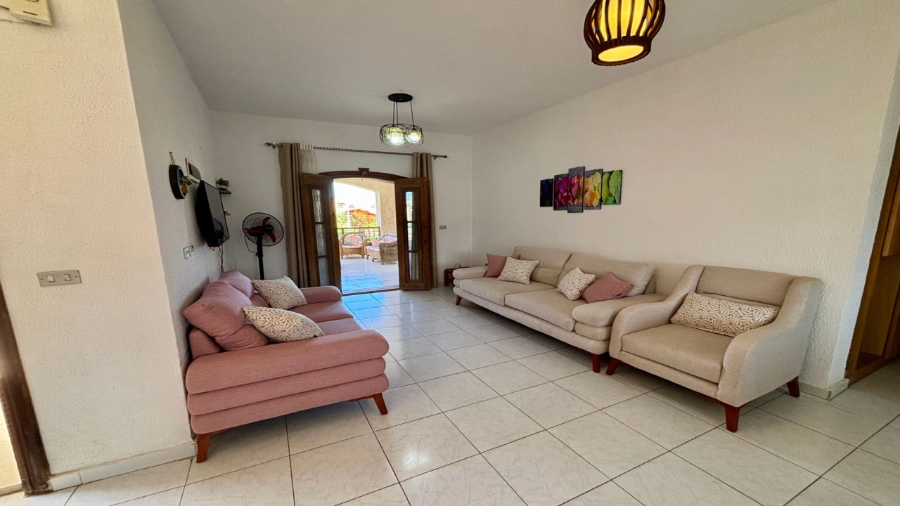 مارينا 7 قريب من البوابة