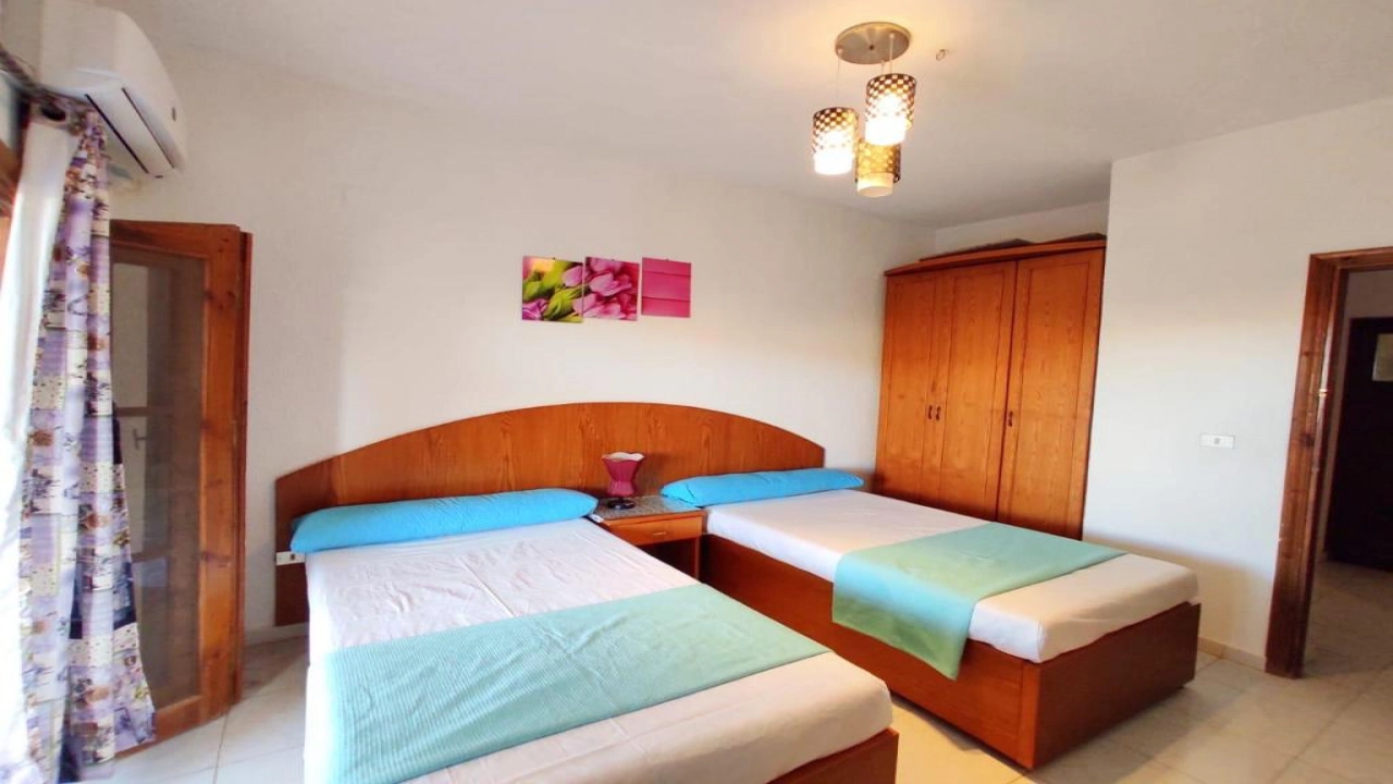 مارينا 7 قريب من البوابة