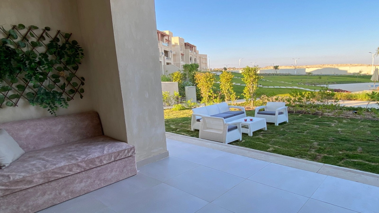 شاليه للايجار في جايا راس الحكمه غرفتين دور ارضي