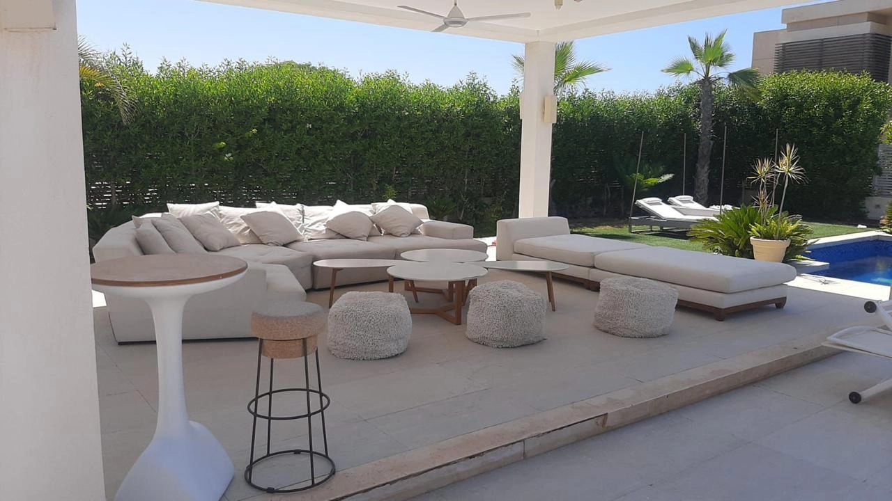 فيلا للإيجار في الساحل الشمالي قريه هاسيندا باي 5 غرف